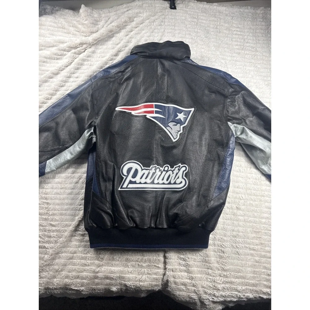 NFL New England Patriots Mens Medium Black Genuine Leather Bomber Jacket EUC